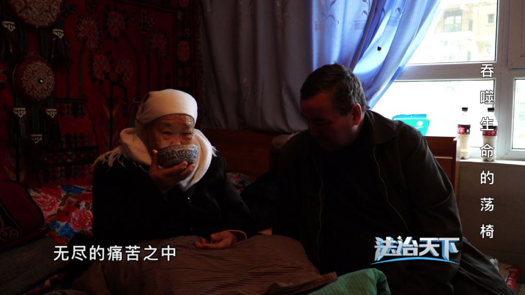 健身器材区_健身区器材有哪些_健身房器材区