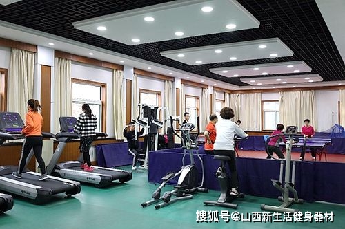 健身设施建设_健身房基础设施_健身房设施